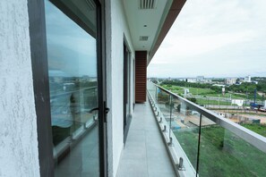 Property grounds - Must-see, luxurious 2-bed condo at Signature Apts (Accra)