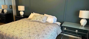 Tuscan Townhome @ ISU | PMC | Front & Back Patio