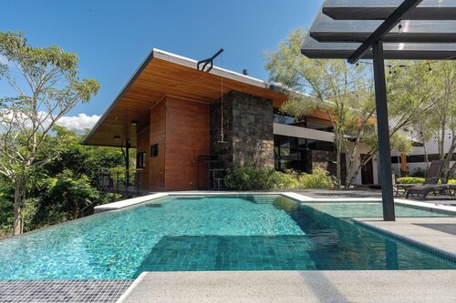 Infinity Pool • Gated 2-Acre Tropical Estate • Minutes from Downtown Turrialba