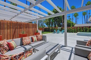 Terrace/patio - Palm Springs Oasis | 4BR/BA Private Pool & Spa (Palm Springs)