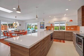 Fridge, microwave, oven, stovetop - Palm Springs Oasis | 4BR/BA Private Pool & Spa (Palm Springs)