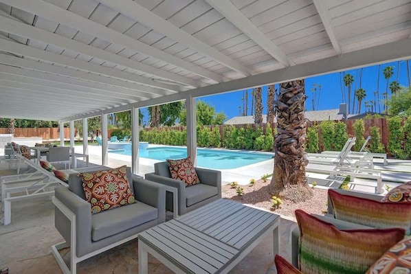 Pool - Palm Springs Oasis | 4BR/BA Private Pool & Spa (Palm Springs)