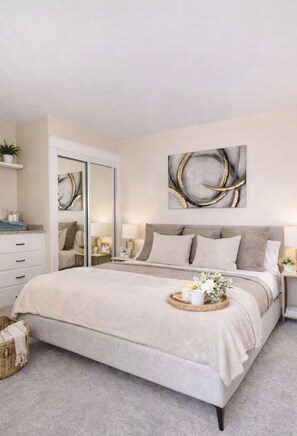 Room - 2BR Beach Escape-Steps to Manhattan Beach Pier (Manhattan Beach)