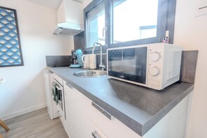 Fridge, microwave, oven, stovetop - Le Rubis - Wifi - 600m Centre Ville (Le Mans)