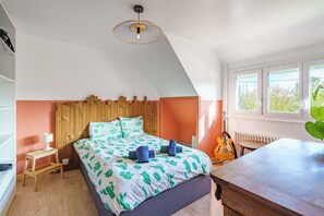 4 bedrooms, iron/ironing board, WiFi, bed sheets - La Cosette - Wifi - Jardin - Calme (Plogastel-Saint-Germain)
