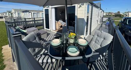 Millfield Holiday Park - The Diamond K8