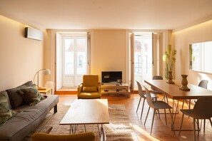 TV - FLH Downtown City Elegance Apartment (Lisboa ciudad)