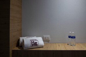 Suíte standard, vista para a cidade | Parte interna