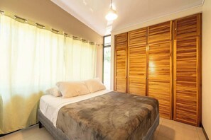 2 多间卧室、WiFi、床单