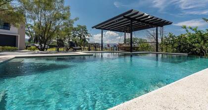 Villa 1 (2BR) w/Pool • Near Downtown Turrialba