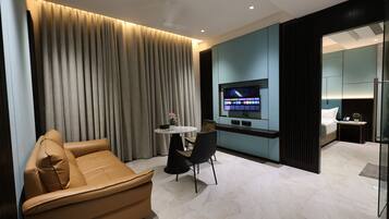 Royal Suite, Garden View | Interior