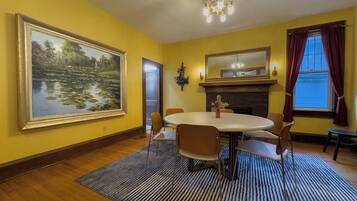 Casa Deluxe | Restauración