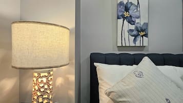Casa, vistas a la ciudad | Ropa de cama de alta calidad y cortinas opacas