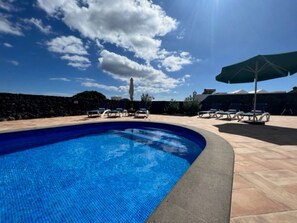 Outdoor pool, a heated pool - Villa Las Coloradas - An Ideal Retreat in Playa Blanca (Playa Blanca)