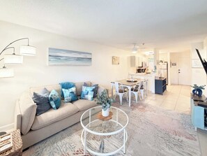 TV, offices - Clean & Coastal 2BR Condo - Pools - Beach Access (Hilton Head Island)