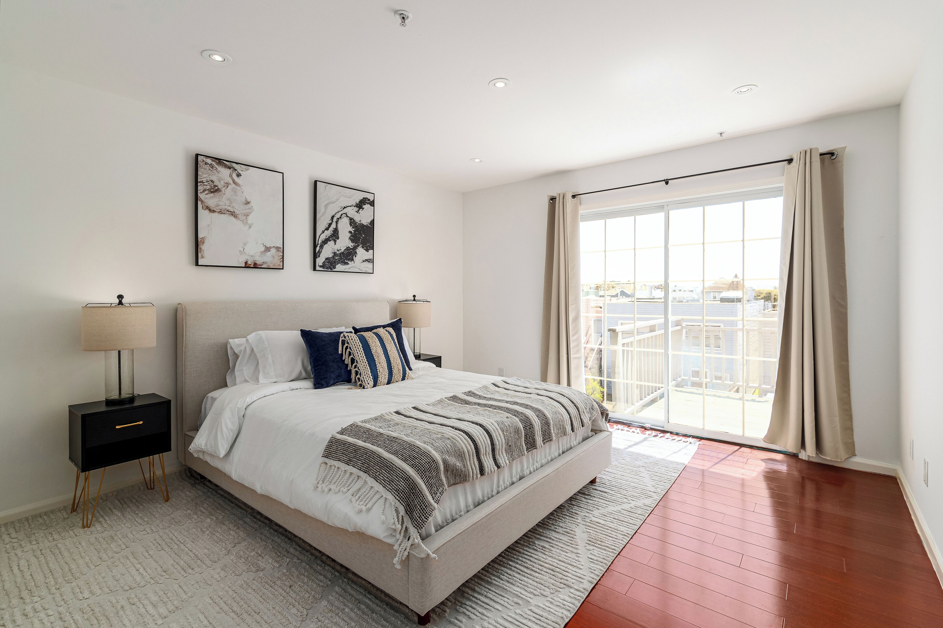 5 slaapkamers, een bureau, gratis wifi, beddengoed