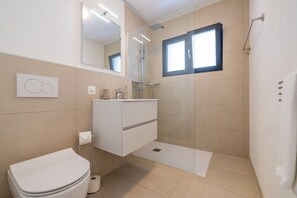 Free toiletries, hair dryer, towels - Pure living Apartment in Zürich Oerlikon (Zürich)