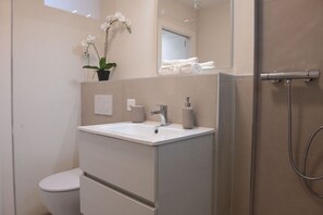 Hair dryer, towels - Pure living Apartment in Zürich Oerlikon (Zürich)