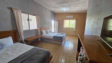 Basic Triple Room, Garden View