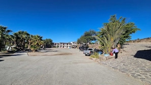 Parking - Hotel Ricardo's  (San Ignacio)