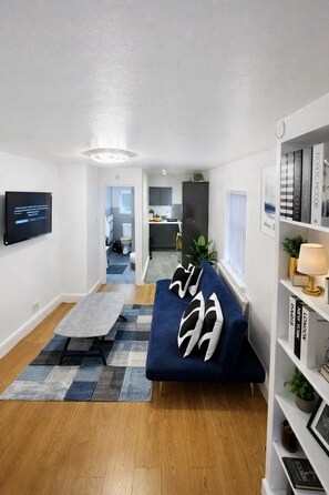 Living area - 
Luxury 1-Bed near Lewisham Hospital (London)