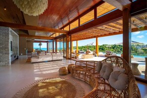 Interior - Alto do Mucugê, an exclusive residence perched on the cliffs of Arraial d'Ajuda. (Arraial d'Ajuda)