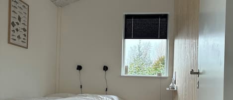4 bedrooms, free WiFi