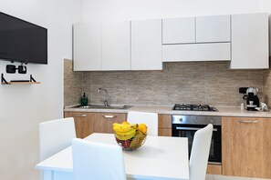 Private kitchen - Villa Claudia - Apartment B (Via Provinciale)