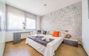 Room - Gorgeous home in BLANES (BLANES)
