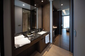 Suíte, vista para o oceano | Banheiro