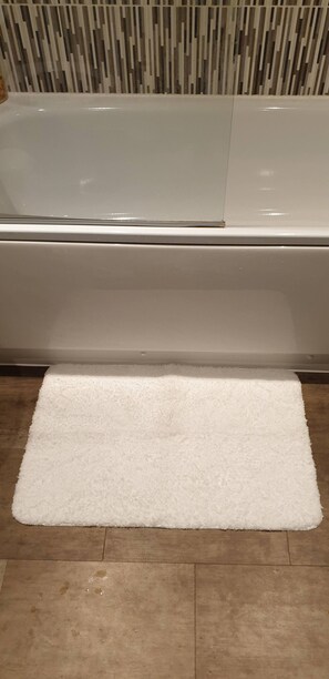 ห้องพัก, 1 ห้องนอน | ห้องน้ำ