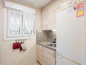 Private kitchen - Quiet house with pool near the sea - 4 guests (Denia)