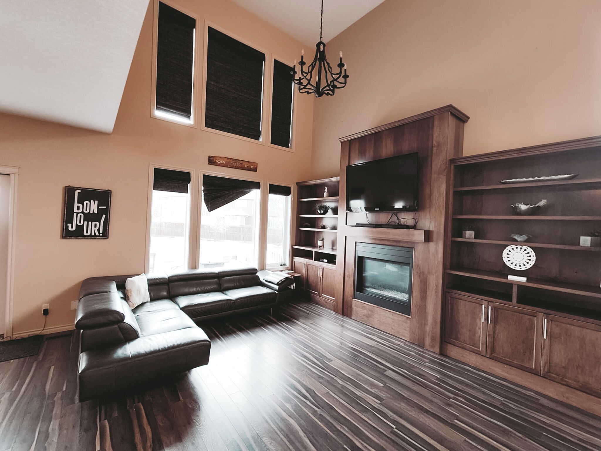 House, 5 Bedrooms, Pets Allowed, Garden Area | Living area