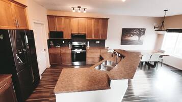 Maison, 5 chambres, animaux de compagnie acceptés, côté jardin