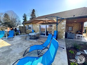 Outdoor dining - Stone house with AC, 4 guests (Rouffignac-Saint-Cernin-de-Reilhac)