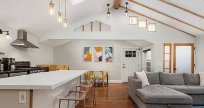 Culver City 2BR House: Near SoFi, Backyard, Garage