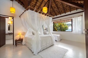7 habitaciones, tabla de planchar con plancha, internet y ropa de cama 
