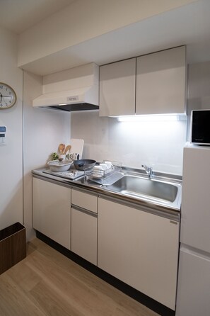 Standard-Apartment, Stadtblick | Eigene Küche | Großer Kühlschrank, Mikrowelle