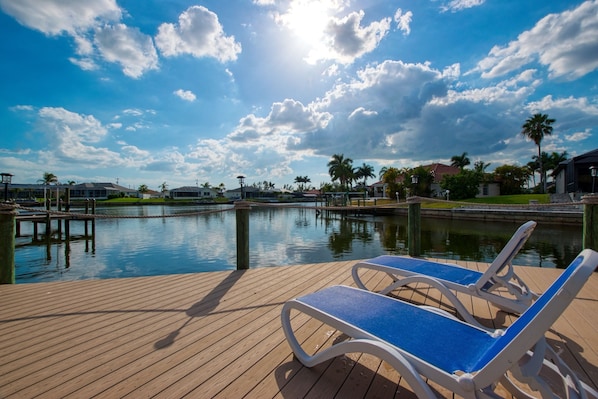 Property grounds - Wischis Florida Home - Paradise Dream (Cape Coral)