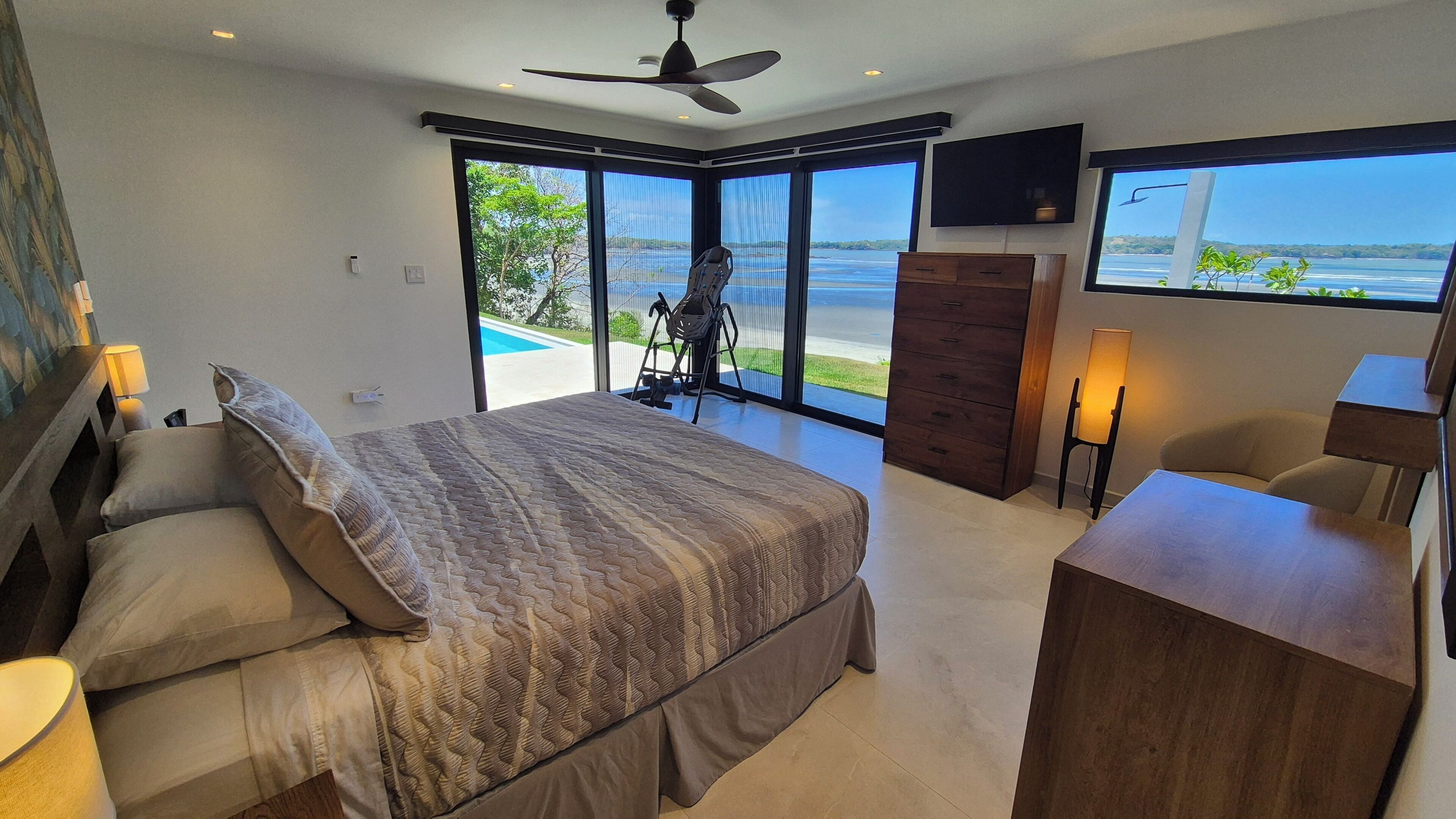 2 bedrooms, free WiFi, bed sheets, wheelchair access