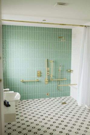 Bathroom - The Hillbrook Sherborne (Sherborne)