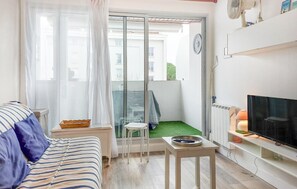 Smart TV - 1 bedroom amazing apartment in Royan (Royan)