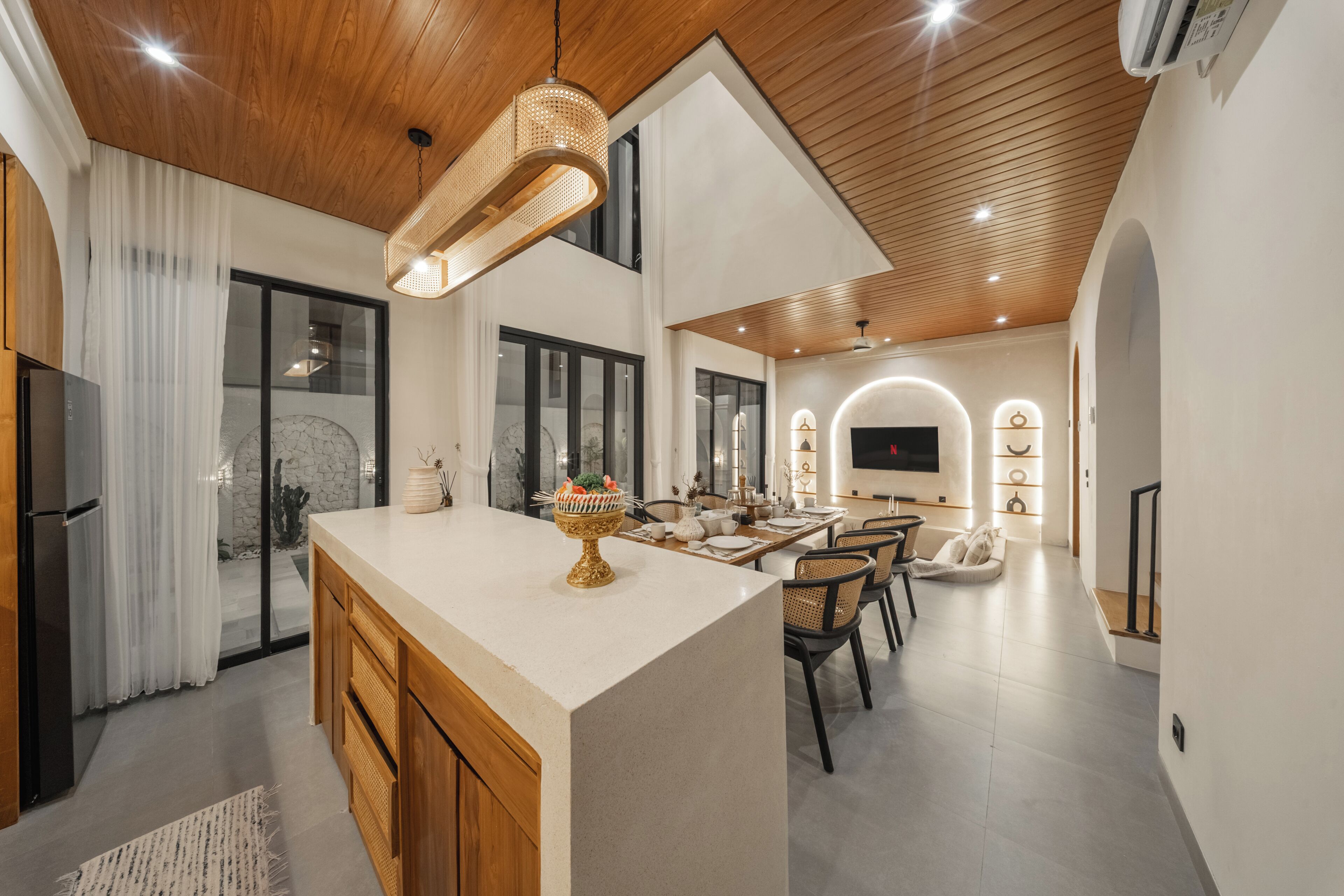 Signature Villa | Private kitchenette | Fridge, microwave, stovetop, dishwasher