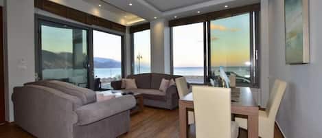 Apartment, Patio, Sea View | Living area