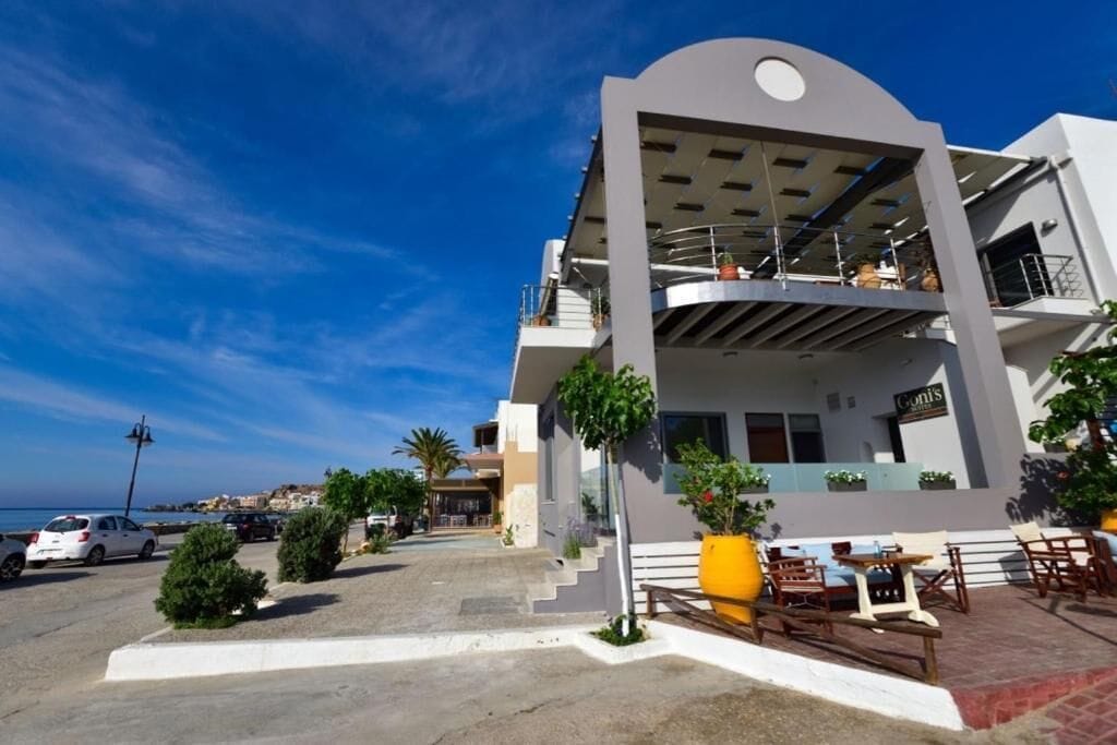 Departamento, patio, vista al mar | Exterior