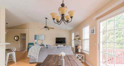 Cozy 3BR/2BA in North Lake Area