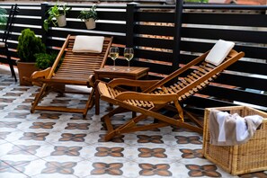 Terrace/patio - Apartment in Otočac with private sauna, terrace, and feng shui design. (Otočac)