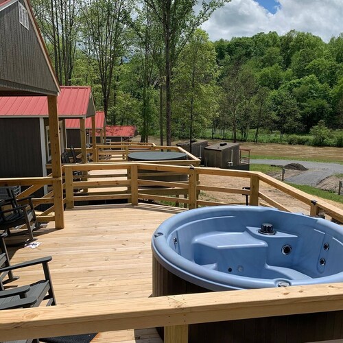 2-bedroom cabin in near Bluefield, WV, direct connector  to Hatfield & McCoy