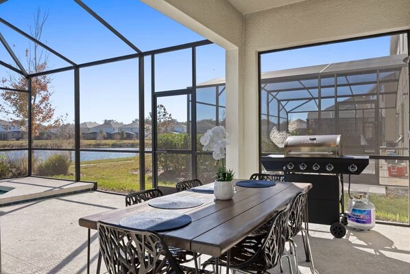 Dining - Ultimate Disney Getaway | 12BR Bella Vida 30+ (Kissimmee)