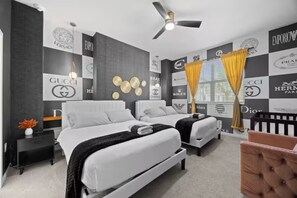 12 bedrooms, iron/ironing board, travel cot, free WiFi - Ultimate Disney Getaway | 12BR Bella Vida 30+ (Kissimmee)